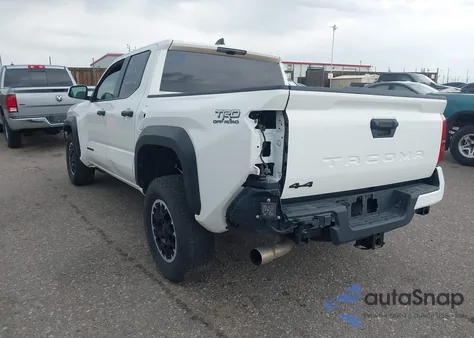 2024 Toyota Tacoma Trd Off Road 4Wd z USA, uszkodzony, nr VIN 3TYLB5JN9RT003413